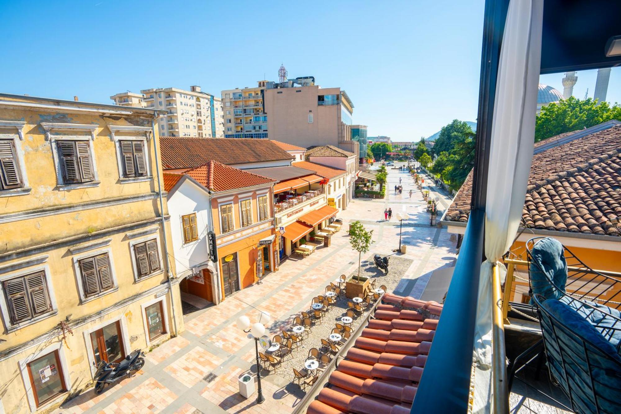 Terrace Hostel & Lounge Bar Szkodra Zewnętrze zdjęcie