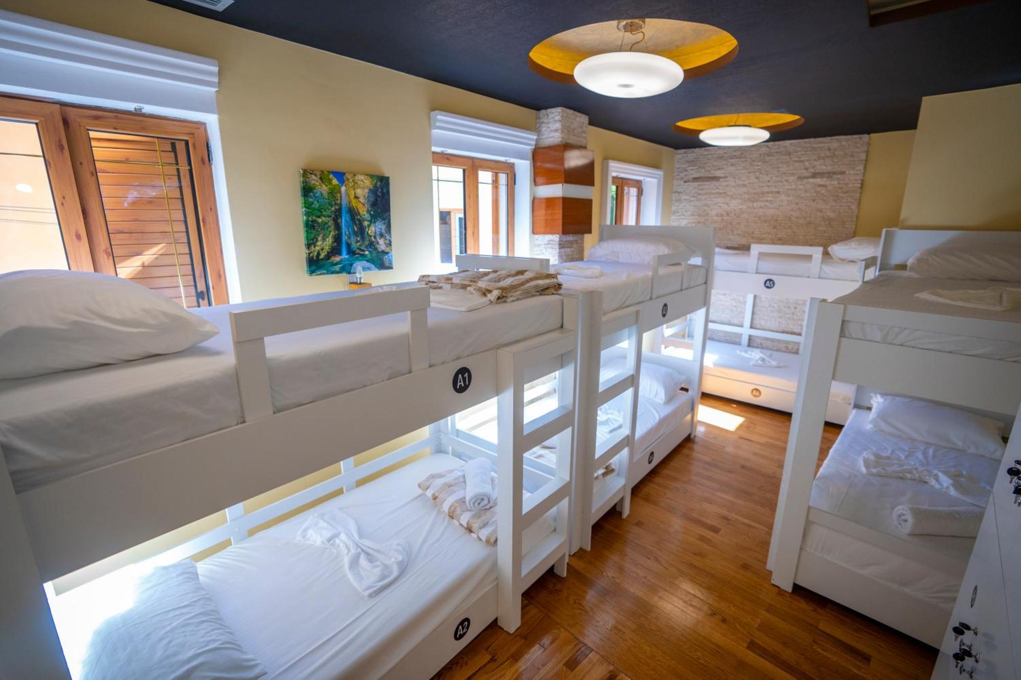 Terrace Hostel & Lounge Bar Szkodra Zewnętrze zdjęcie