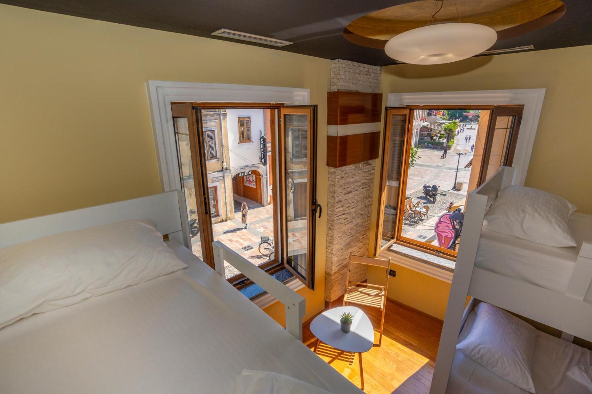 Terrace Hostel & Lounge Bar Szkodra Zewnętrze zdjęcie