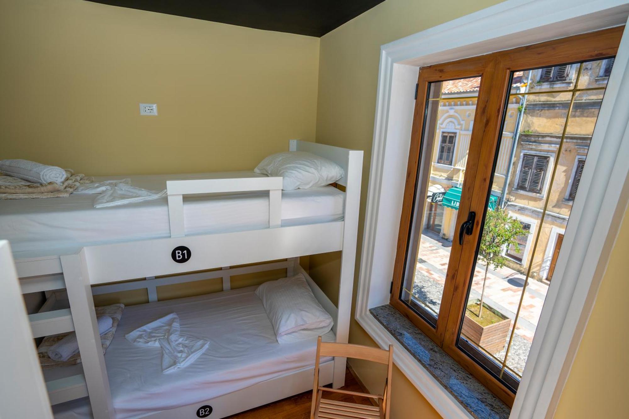 Terrace Hostel & Lounge Bar Szkodra Zewnętrze zdjęcie